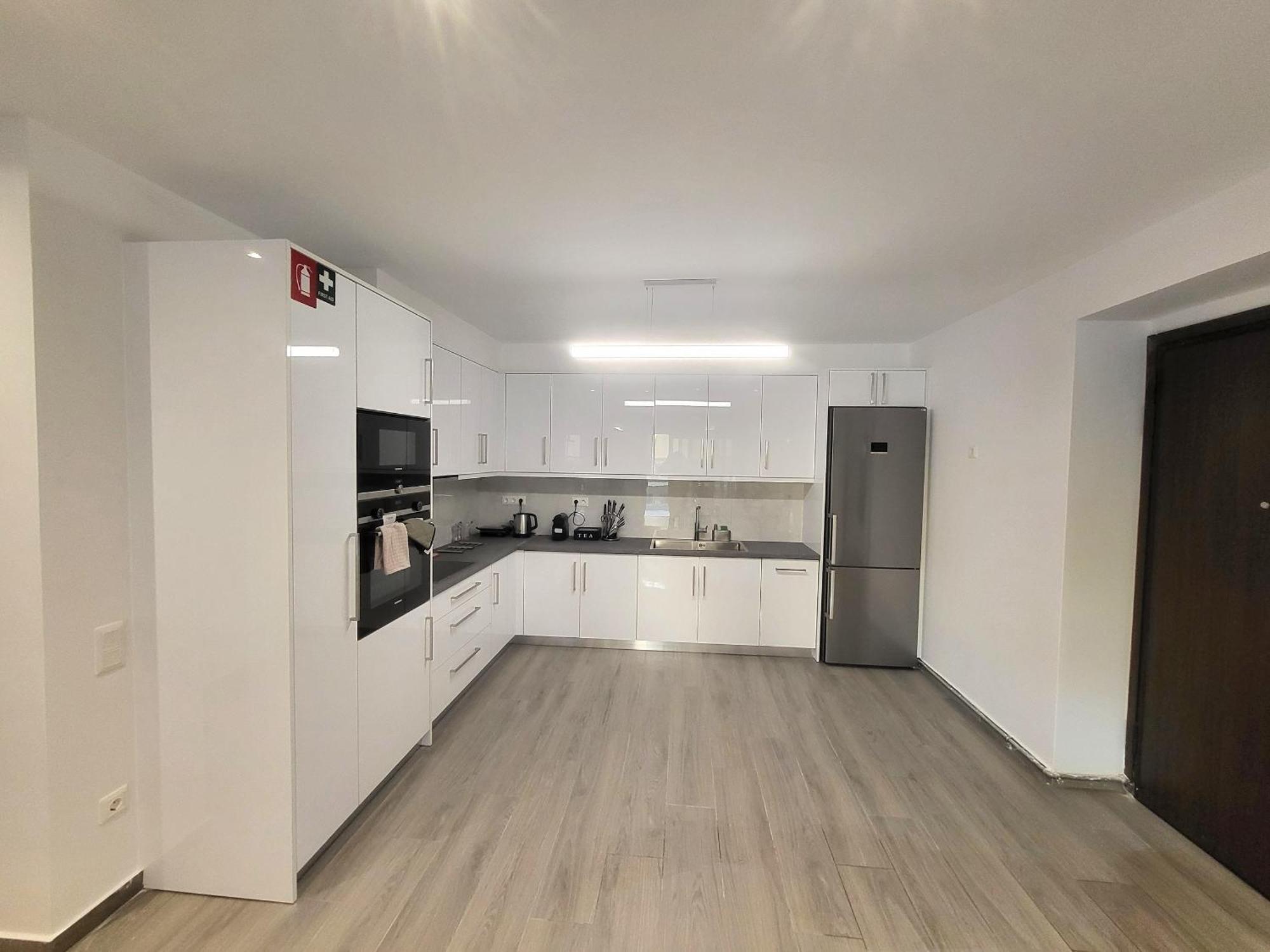 Fabilicious Suites - 2 Apartments- Romantic Jacuzzi & Spacious Family Comfort Athen Eksteriør bilde