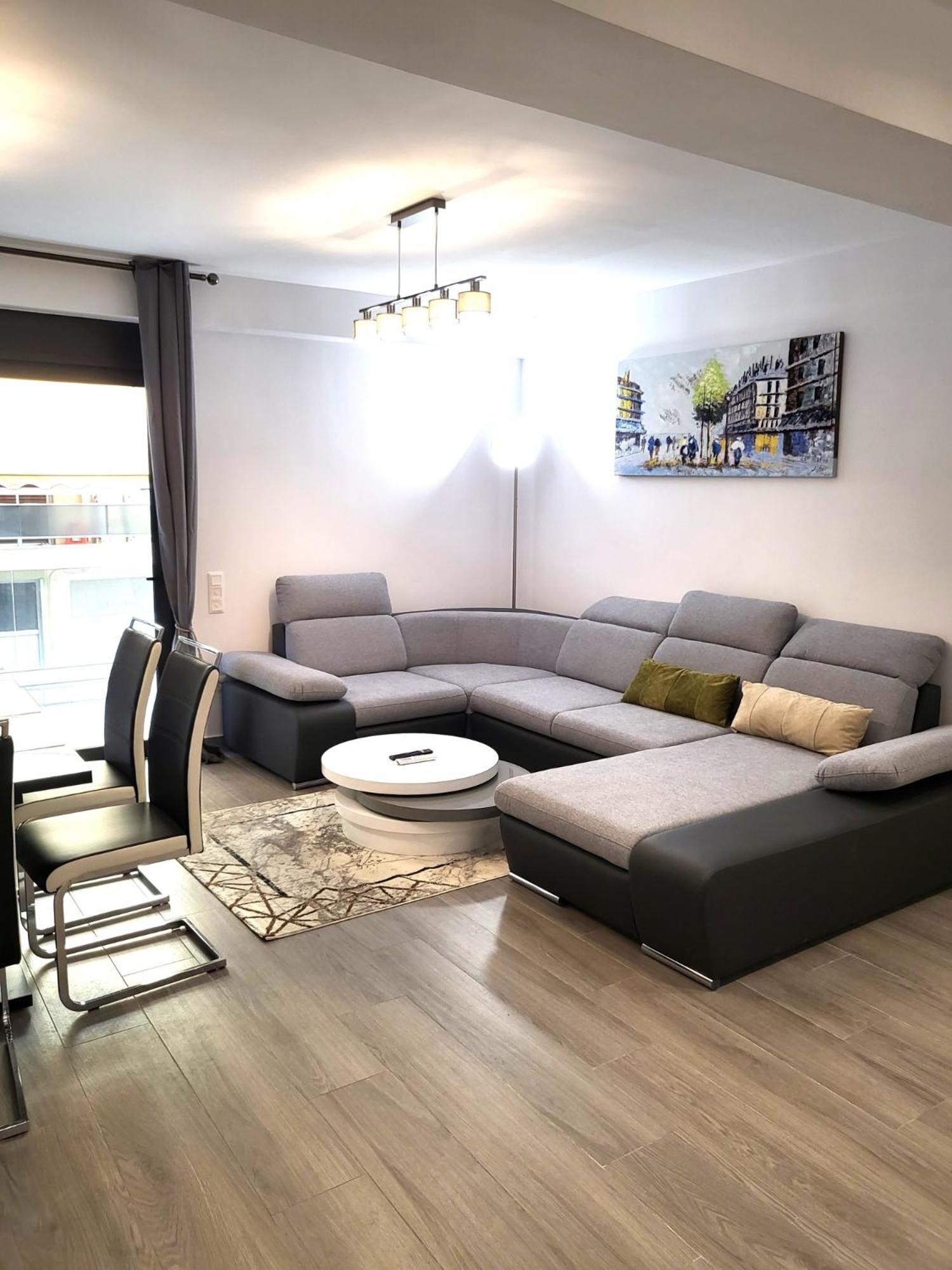 Fabilicious Suites - 2 Apartments- Romantic Jacuzzi & Spacious Family Comfort Athen Eksteriør bilde